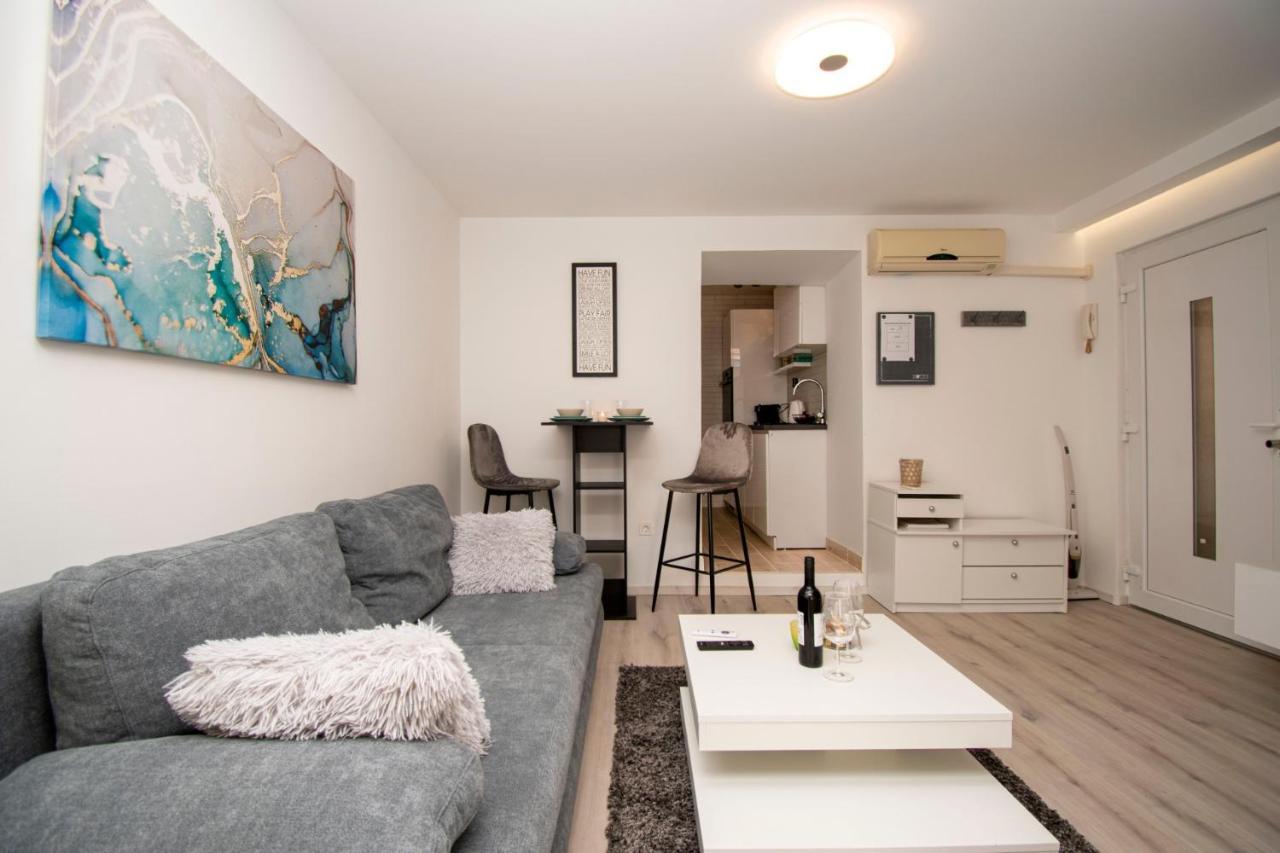Apartment Oasis